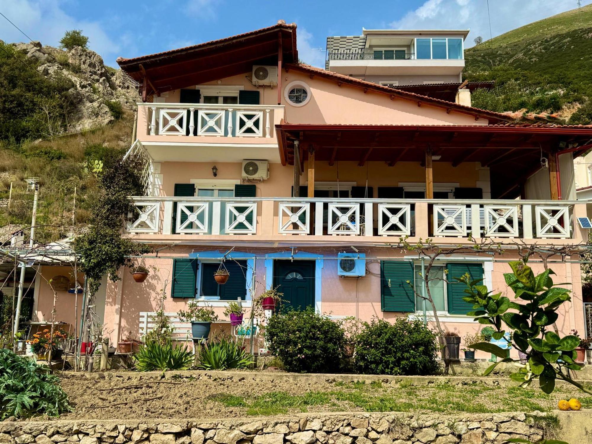 Villa Nefeli Piqeras Ngoại thất bức ảnh